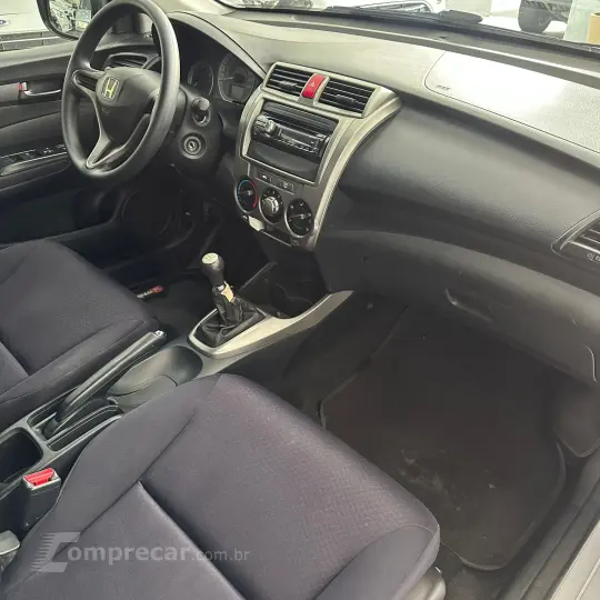 CITY Sedan DX 1.5 Flex 16V Mec.