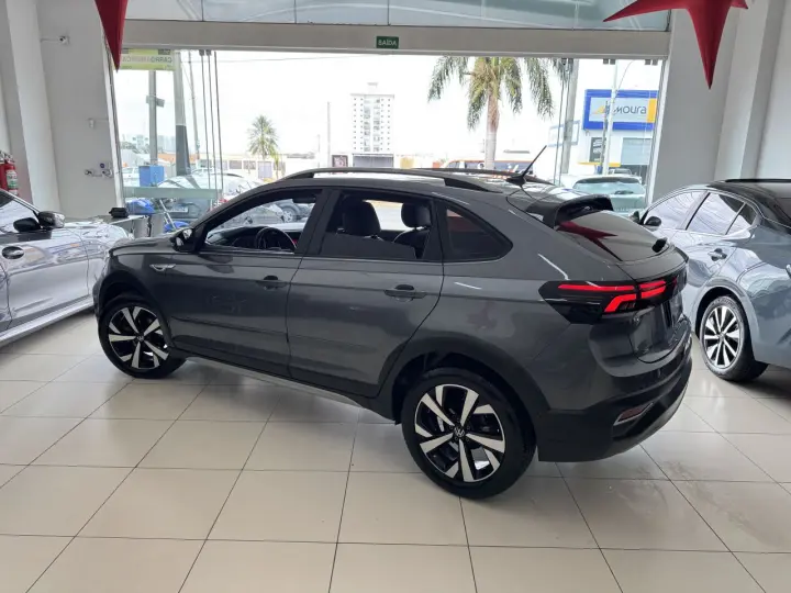 Nivus 1.0 4P FLEX 200 TSI HIGHLINE TURBO AUTOMÁTICO