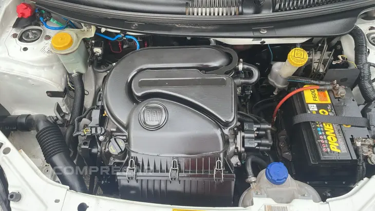 Fiat Palio Attractive 1.0 EVO Fire Flex 8V 5P 2015