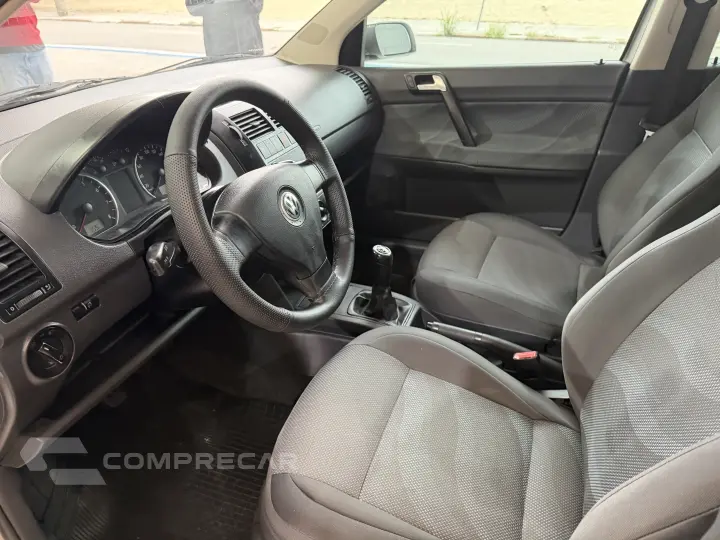 POLO SEDAN 1.6 MI Comfortline 8V
