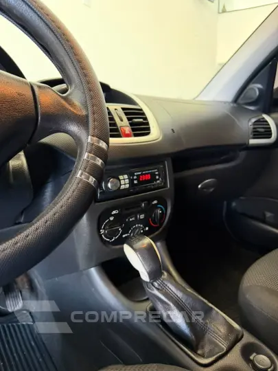 PEUGEOT 207 Sed. Passion XR Sport 1.4 Flex 8V 4p