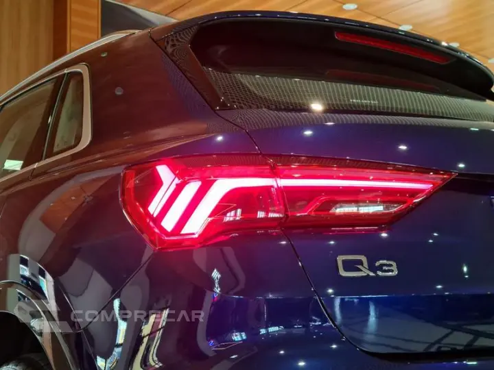 Q3 PERFORMANCE 2.0 TFSI QUATTRO