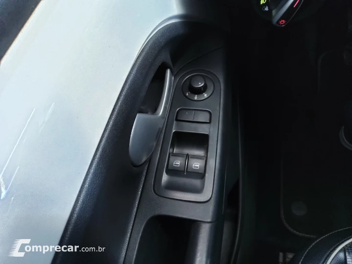 UP 1.0 TSI HIGH UP 12V FLEX 4P MANUAL