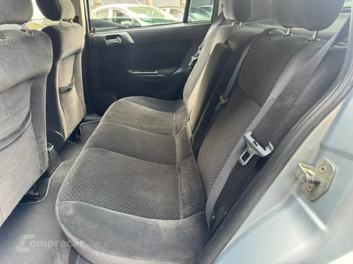 ASTRA 2.0 MPFI Advantage 8V