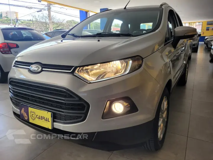 EcoSport TITANIUM 2.0 16V Flex 5p
