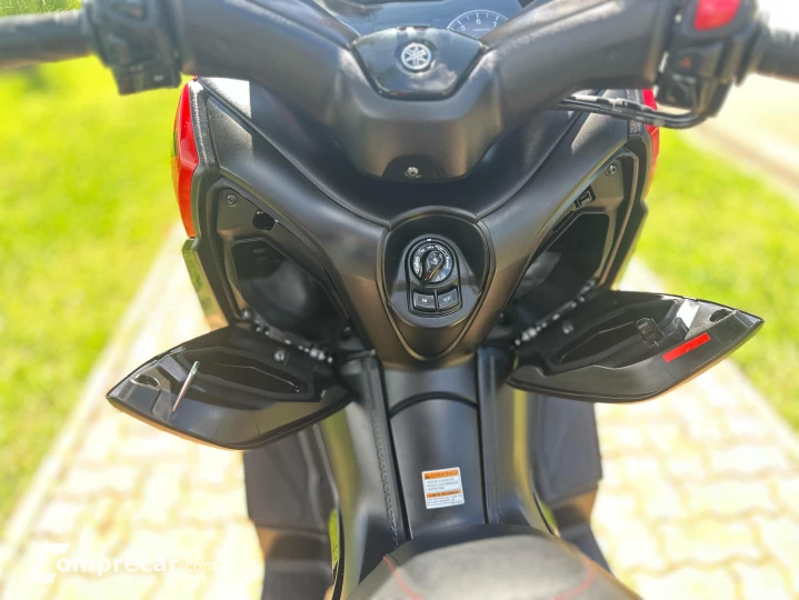 XMAX 250