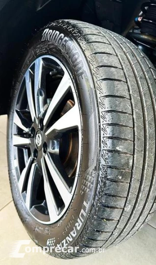 KICKS ADVANCE CVT