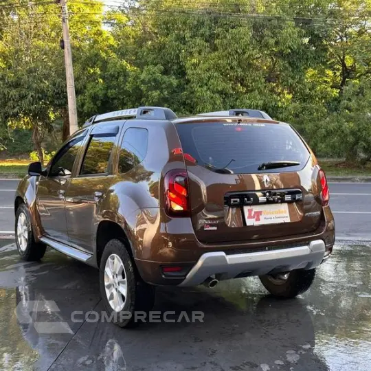 DUSTER 20 D 4X2