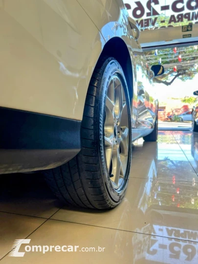 FOCUS 2.0 SE Fastback 16V