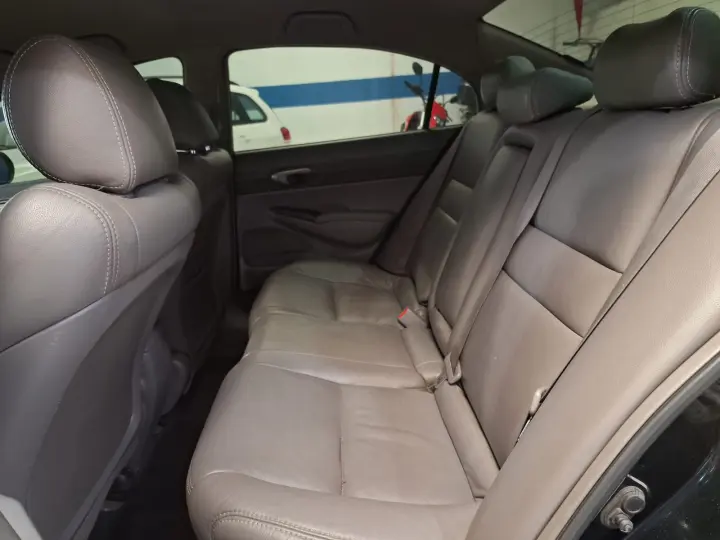 CIVIC 1.8 LXL 16V