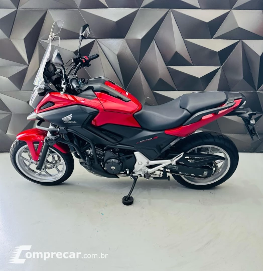 nc 750x