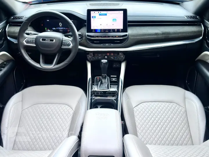 COMMANDER 1.3 T270 TURBO FLEX OVERLAND AT6