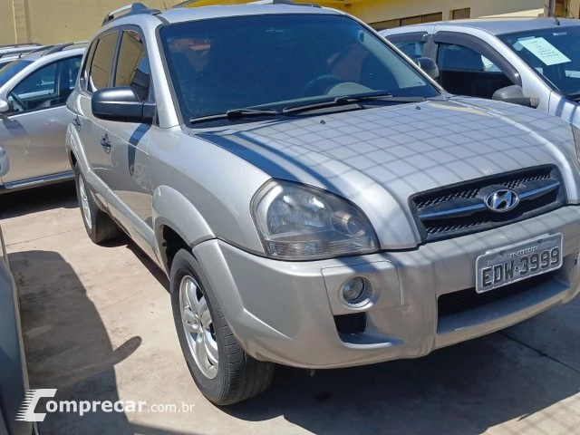 TUCSON - 2.0 MPFI GL 16V 142CV 2WD 4P AUTOMÁTICO
