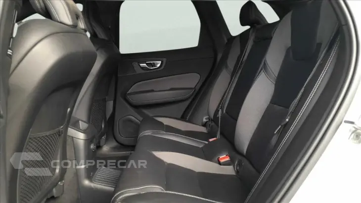 XC60 2.0 T8 RECHARGE R-DESIGN AWD GEARTRONIC