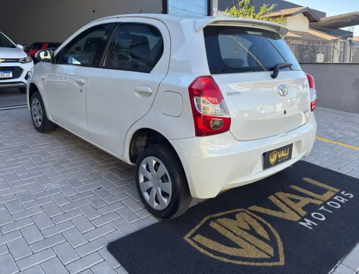 ETIOS XS 1.5 Flex 16V 5p Aut.