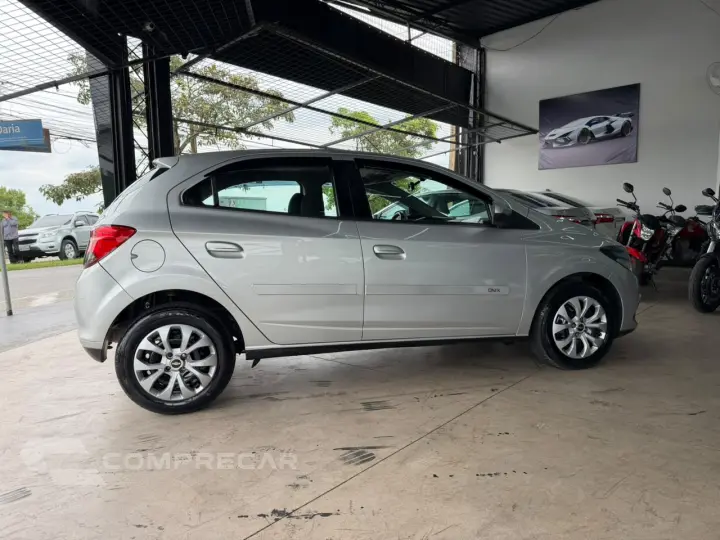 Onix LT 1.4 2013