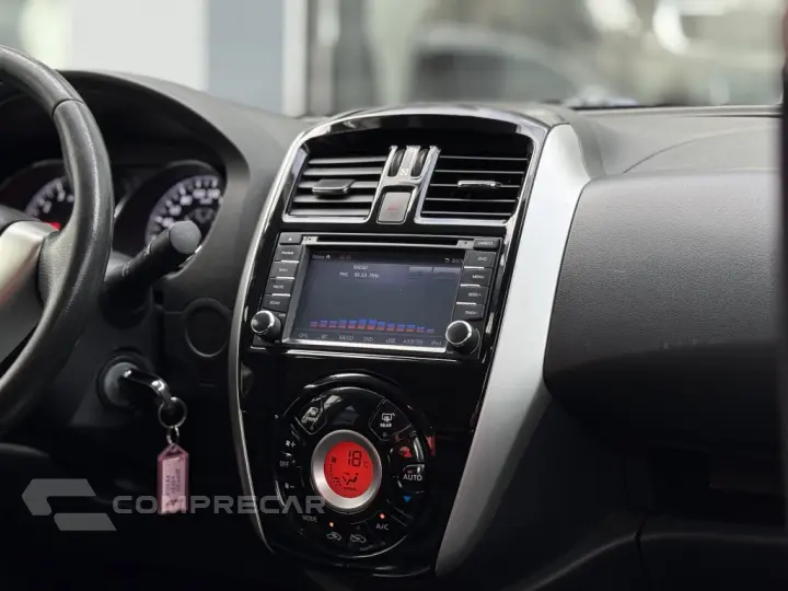 VERSA SL 1.6 16V FlexStart 4p Aut.