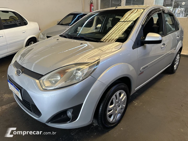 FIESTA 1.6 MPI Class Sedan 8V