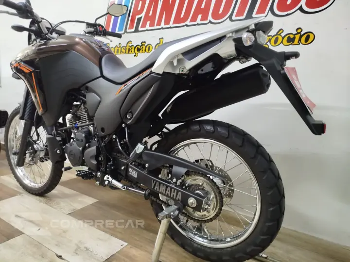 XTZ 250 LANDER CONNECT