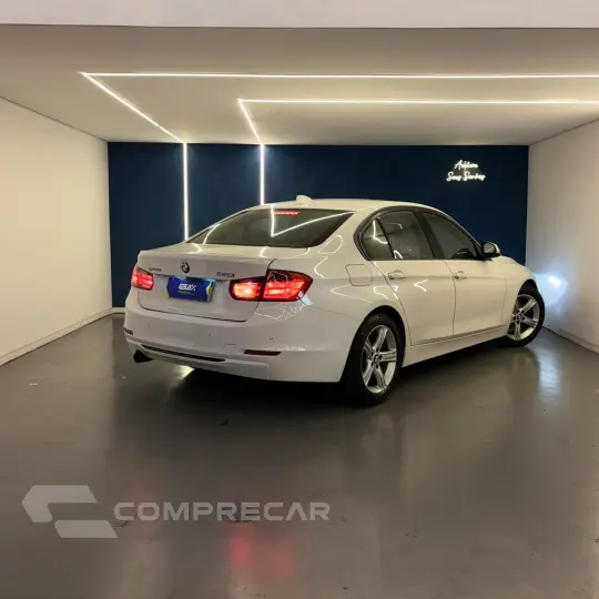 320i Active