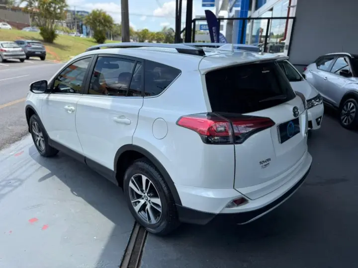 RAV4 2.0 TOP 4x2 16V Aut.