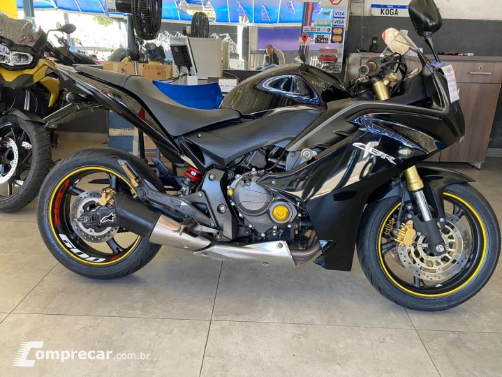 CBR 600 F