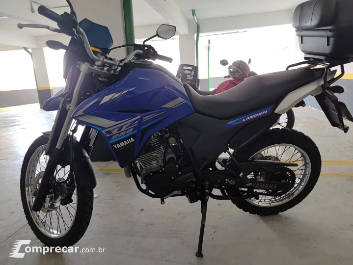XTZ 250 Lander