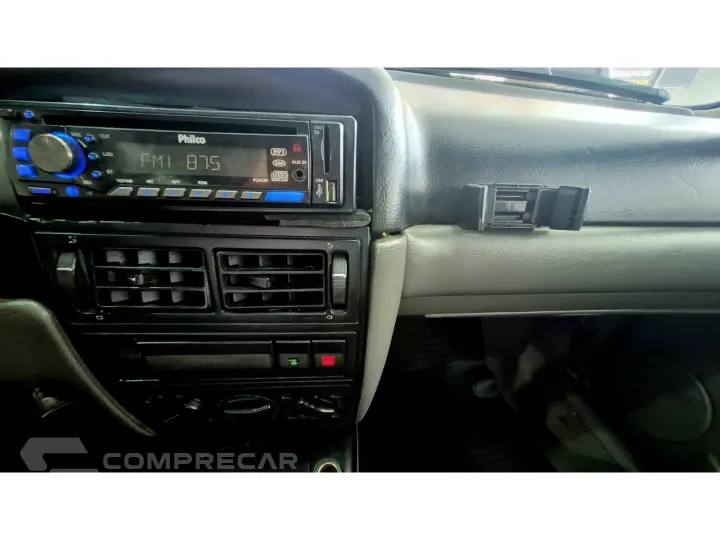 SANTANA 1.8 MI 8V GASOLINA 4P MANUAL