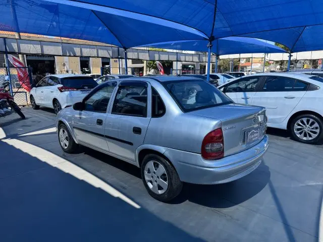 CLASSIC - 1.0 MPFI SPIRIT 8V 4P MANUAL