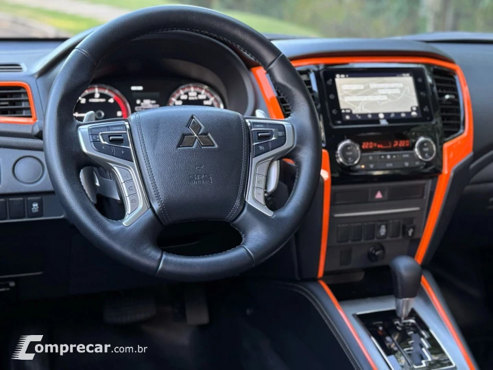 L200 TRITON 2.4 16V Turbo Sport Savana Sertôes CD 4X4