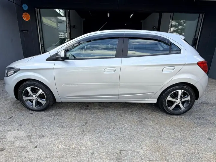 ONIX 1.4 MPFI LTZ 8V FLEX 4P AUTOMÁTICO