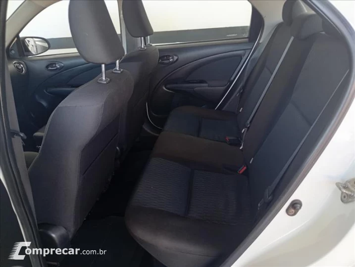 ETIOS 1.5 X Plus Sedan 16V