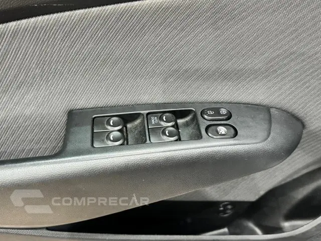 HB20S - 1.6 COMFORT PLUS 16V 4P AUTOMÁTICO