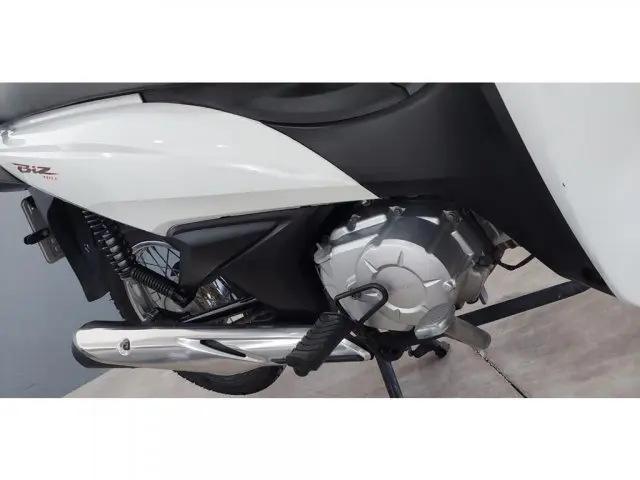 BIZ 110i - Street