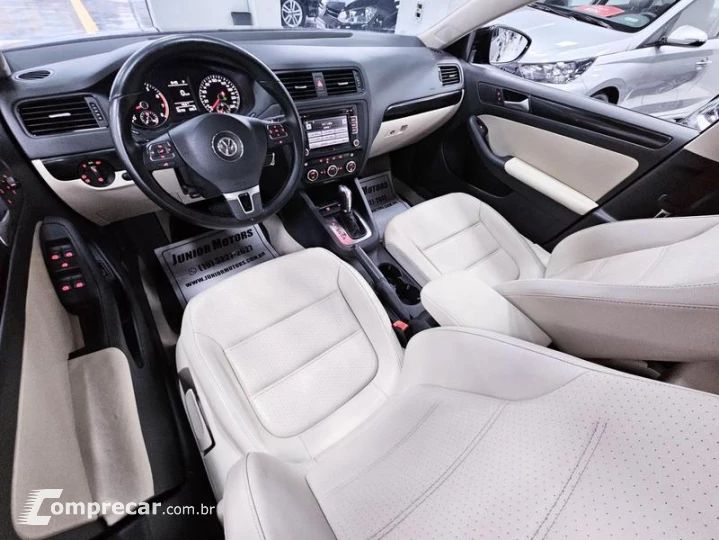 JETTA 2.0 COMFORTLINE FLEX 4P AUT