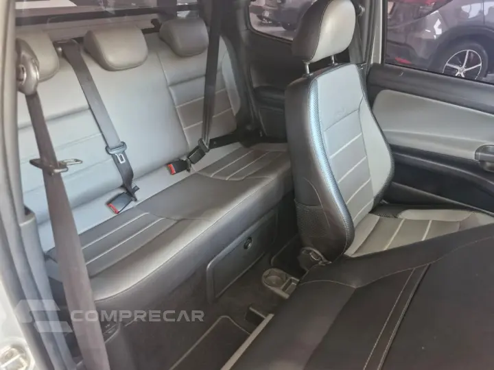 Saveiro 1.6 G7 CABINE DUPLA CROSS FLEX