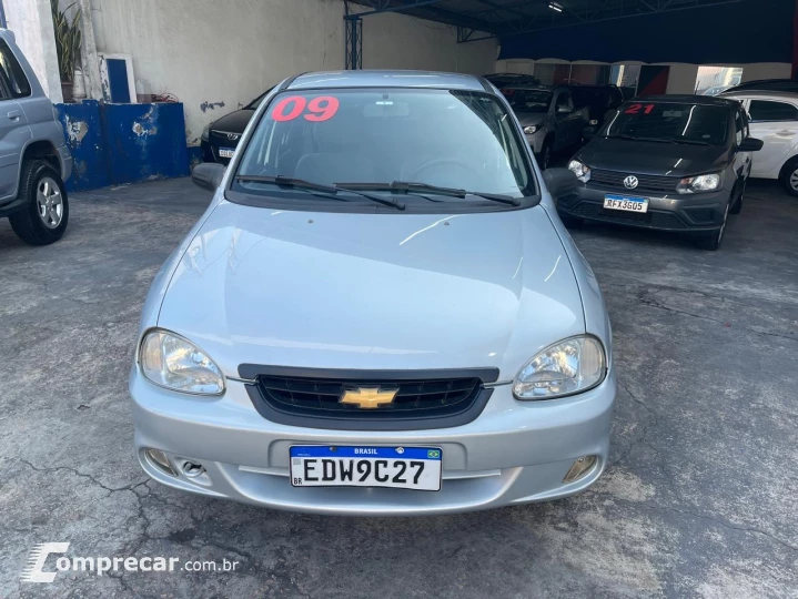 CLASSIC 1.0 MPFI Sedan 8V