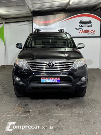 Hilux SW4 SR 4x2 2.7/ 2.7 Flex 16V Aut.