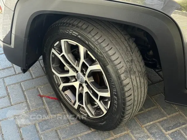 RENEGADE - 1.3 T270 TURBO LONGITUDE AT6