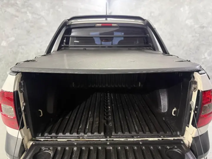 SAVEIRO 1.6 Cross CD 16V