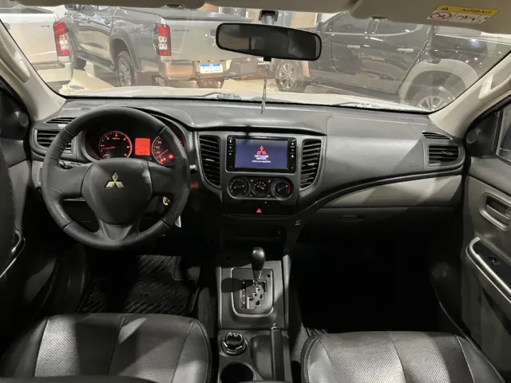L200 TRITON 2.4 16V Turbo GLS CD 4X4