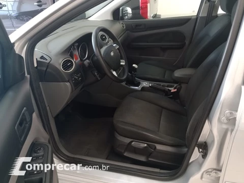 FOCUS 2.0 GLX Sedan 16V
