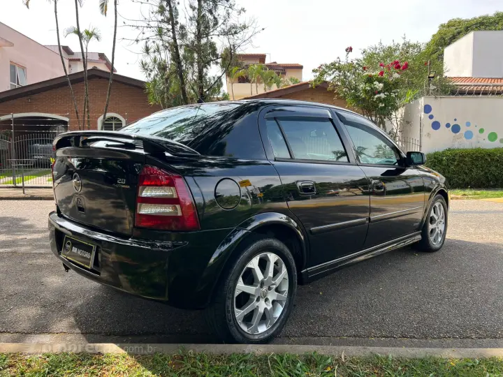 ASTRA 2.0 MPFI Advantage 8V