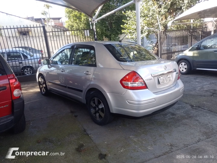 TIIDA 1.8 Sedan 16V