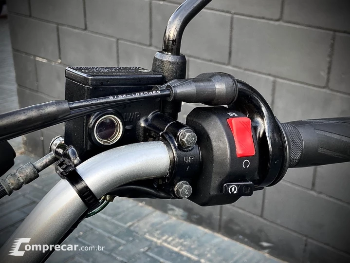 XTZ 250 LANDER
