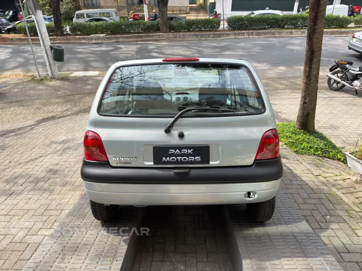 TWINGO 1.0 8V