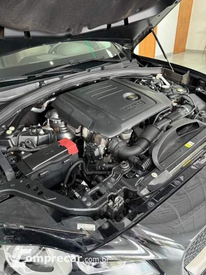 F-PACE 2.0 16V Turbo Prestige AWD