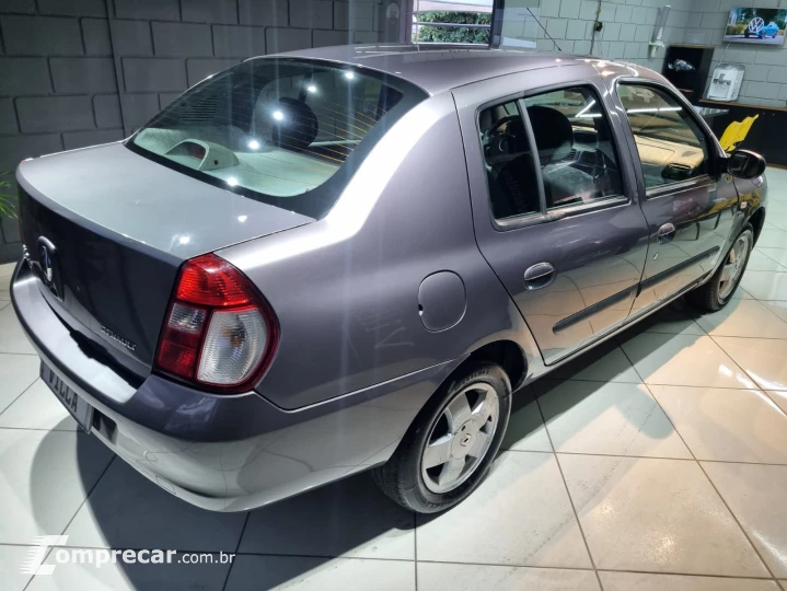 CLIO 1.6 Expression Sedan 16V
