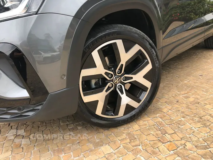 Taos 1.4 250 Tsi Total Flex Highline Automático