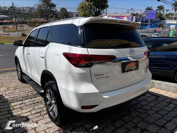 HILUX SW4 2.7 SR 4X2 16V